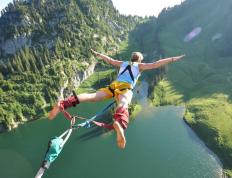 IM体育下载-上海滩的太阳，小贾伦关键战不手软，上海队力克强敌