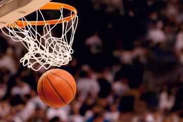 IM体育官方网站-赛道与球场，德罗赞如何像F1车手一样掌控比赛走势