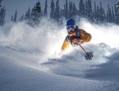 IM体育官方网站-跨洋的生涯之夜，保罗的传奇与雷霆的隐喻