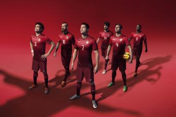 IM体育在线注册-关键一枪，拉梅洛·鲍尔终场绝杀助老鹰险胜独行侠