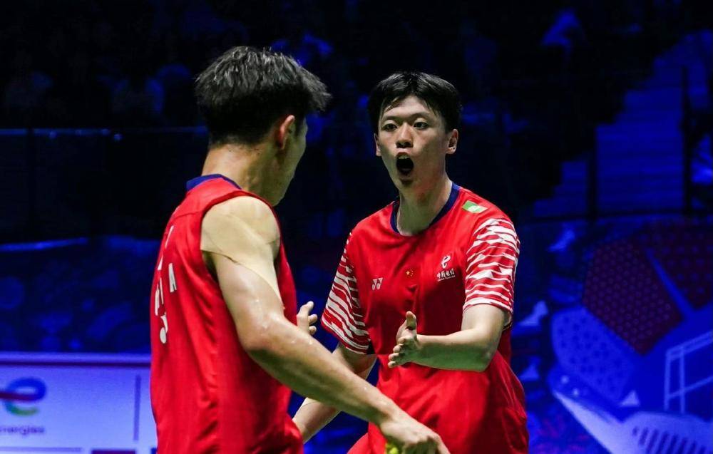 IM体育官网入口-包含韩国羽毛球队轻取印度羽毛球队，林丹制霸全场的词条