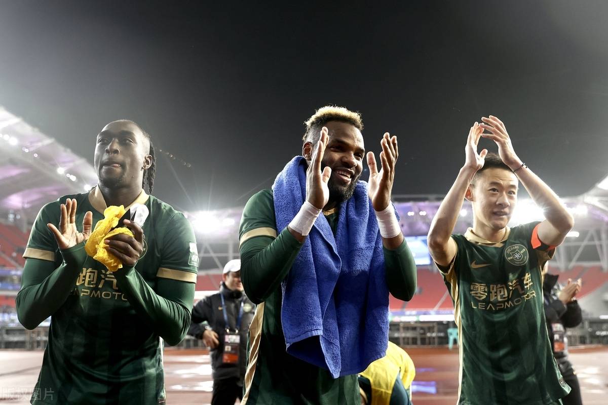 IM体育社区互动入口-关于球队战绩不俗,球迷期待更好表现的信息