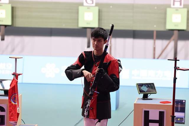 IM体育社区互动入口-意大利射击选手夺得第二枚金牌