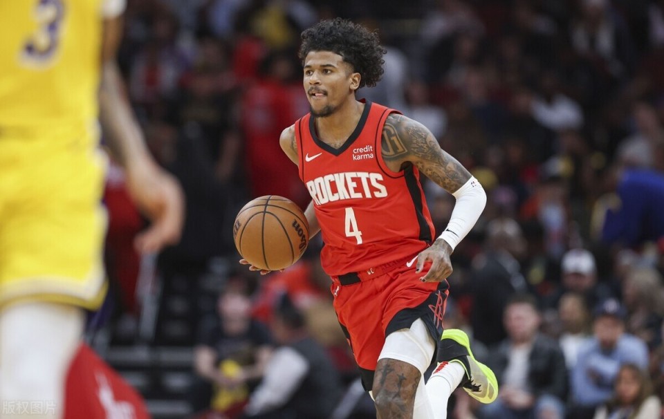 IM体育官网-上海队完胜火箭，詹姆斯高光表现