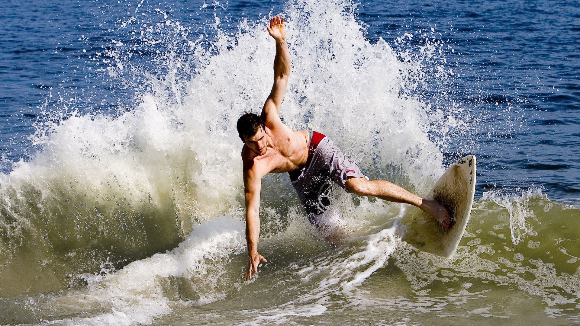 IM体育-克瓦拉茨赫利亚的独舞,当格鲁吉亚魔法师一手掌控乌拉圭与秘鲁的命运之战