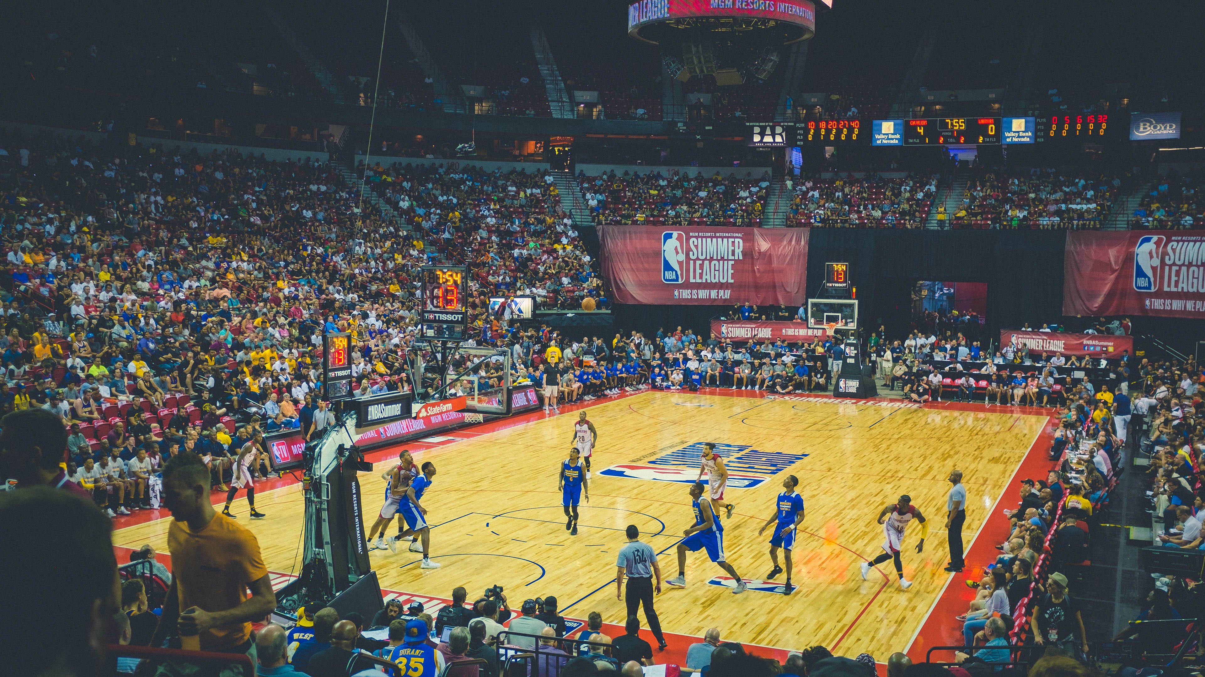 IM体育官方网站-跨洋的生涯之夜，保罗的传奇与雷霆的隐喻