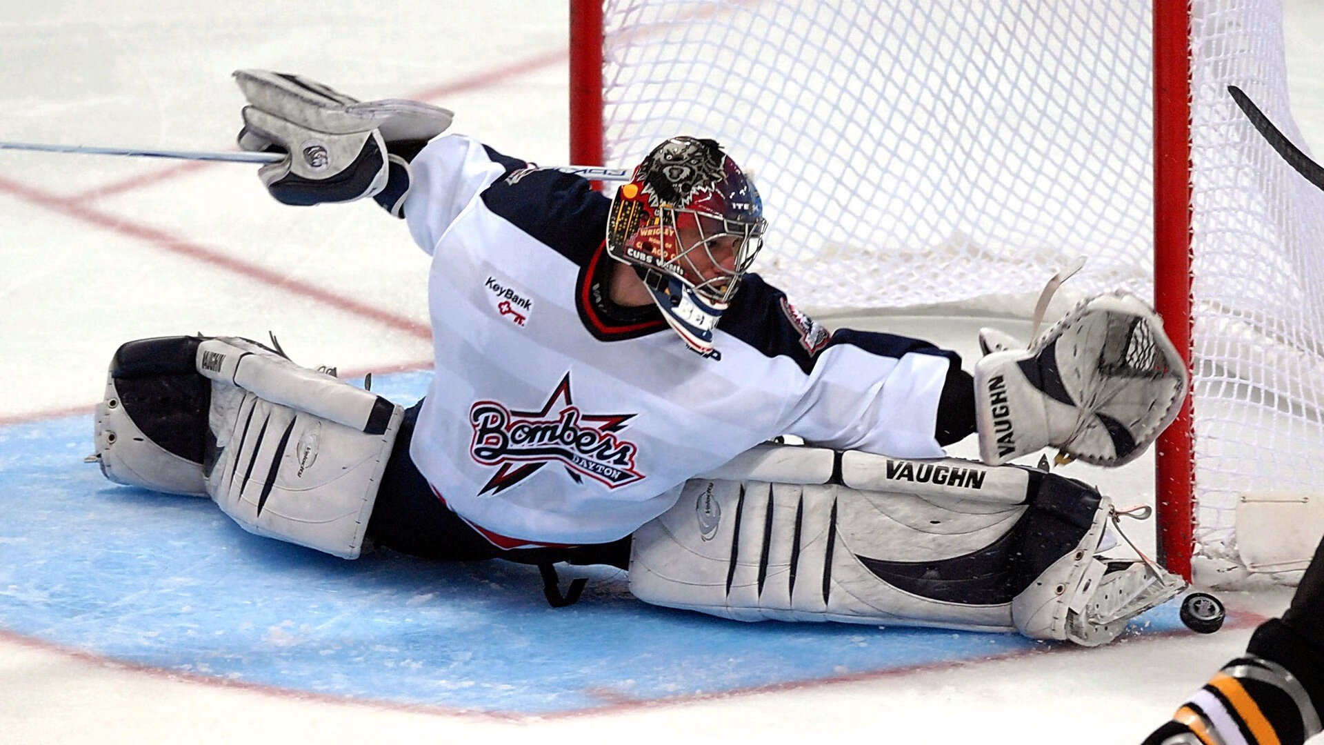 IM体育数据分析平台-霍勒迪一手掌控比赛走势，快船提前终结热火悬念